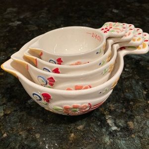 Anthropologie Measuring Cup Set